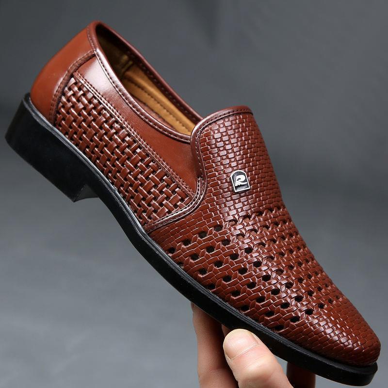 男性と女性のための穴の開いた革の靴,柔らかい平底の夏の靴 - Formal Men Office Wear Sandals のレビューと価格
